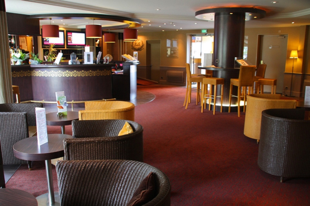 Mercure Hotel Omaha Beach Resort Normandy Hotel Golf  Spa